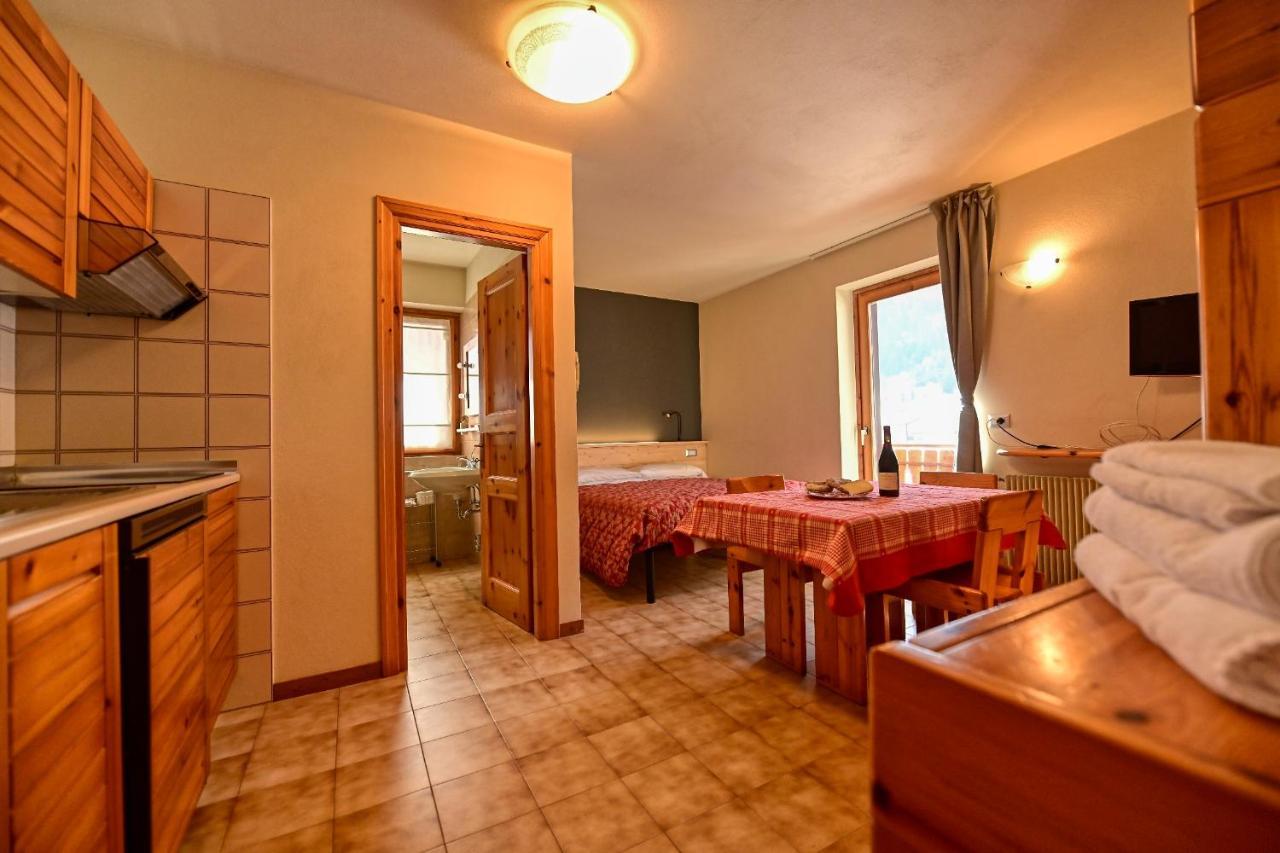 Residence Raethia Tra Bormio E Livigno Pradelle Ngoại thất bức ảnh