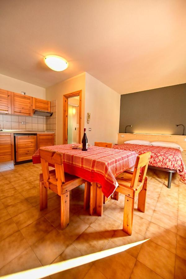 Residence Raethia Tra Bormio E Livigno Pradelle Ngoại thất bức ảnh