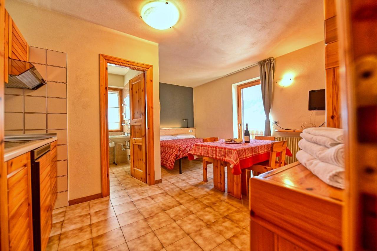 Residence Raethia Tra Bormio E Livigno Pradelle Ngoại thất bức ảnh