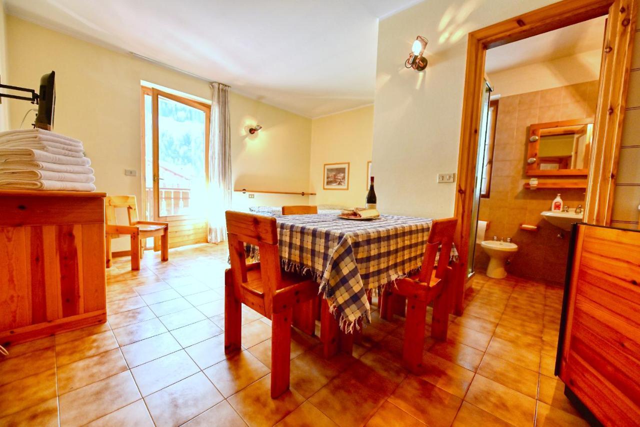 Residence Raethia Tra Bormio E Livigno Pradelle Ngoại thất bức ảnh