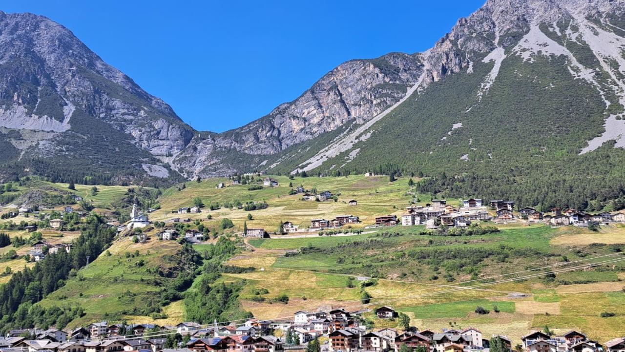 Residence Raethia Tra Bormio E Livigno Pradelle Ngoại thất bức ảnh